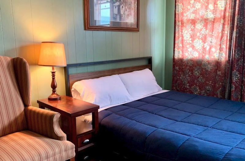 Adventure Motel - From Web Listing (newer photo)